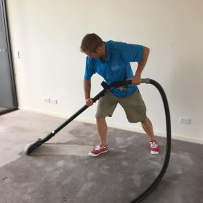 Sydney Metro Carpet cleaning Professional cleaning the Carpet in Sydney